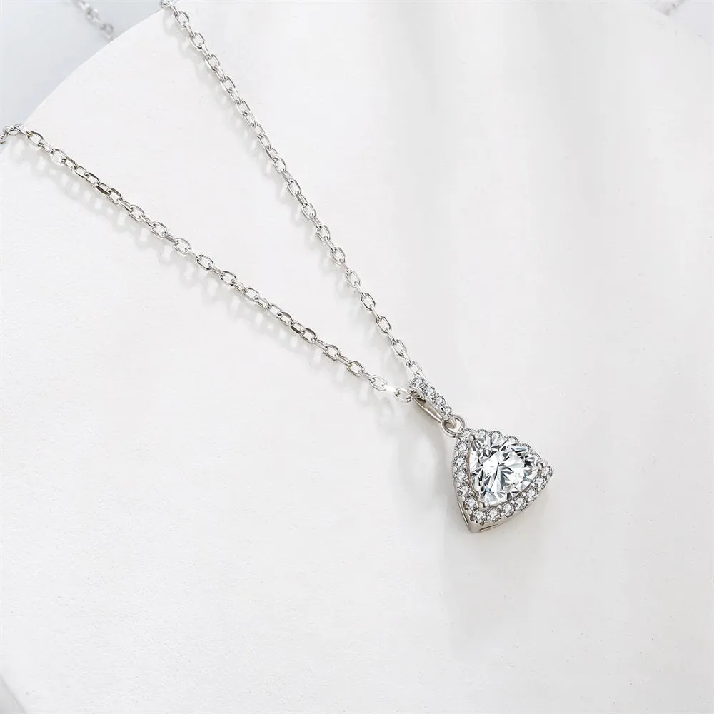 1.0 Carats VVS1 Moissanite Pendant Necklace for Women 0083