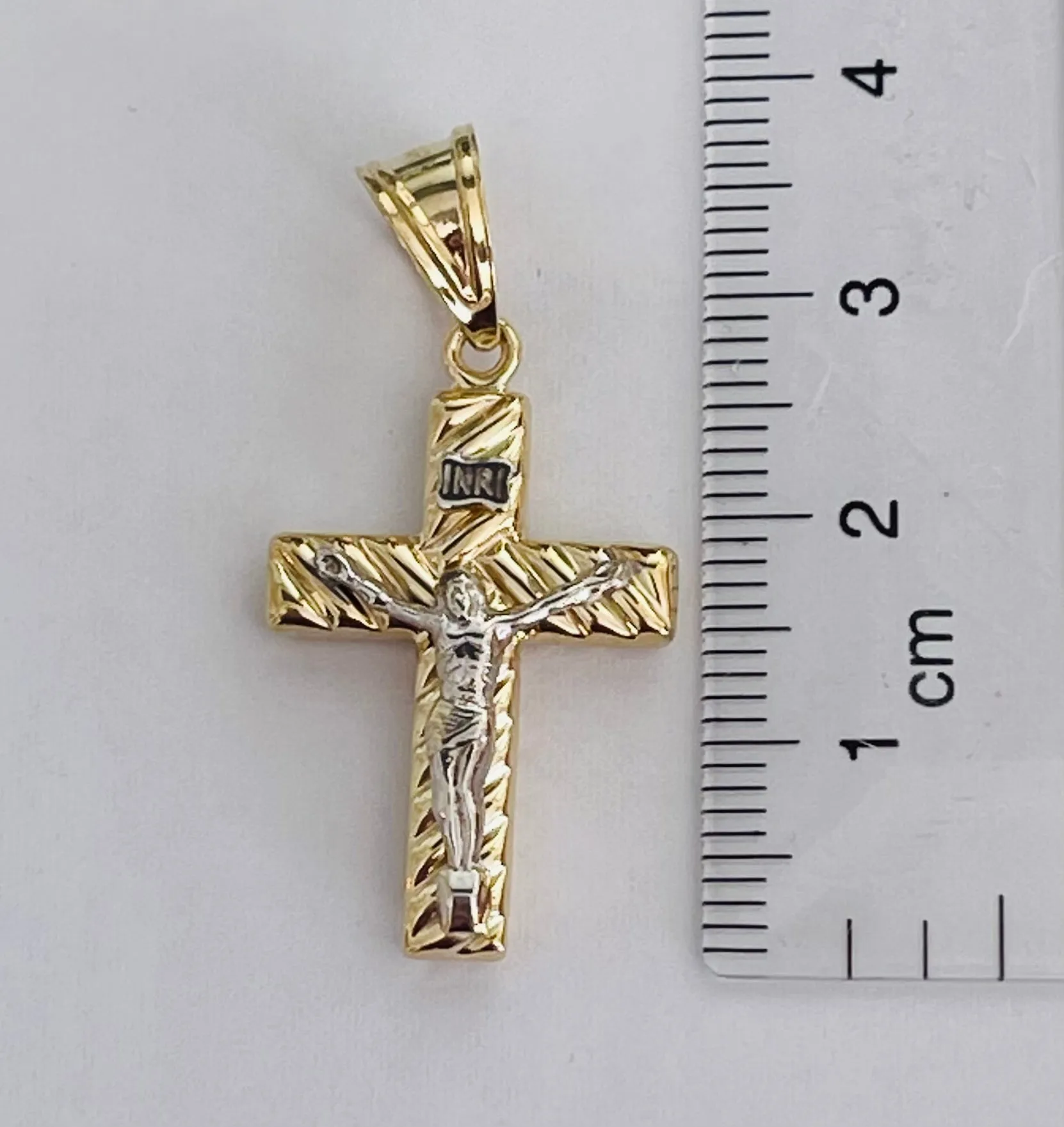 Cross pendant