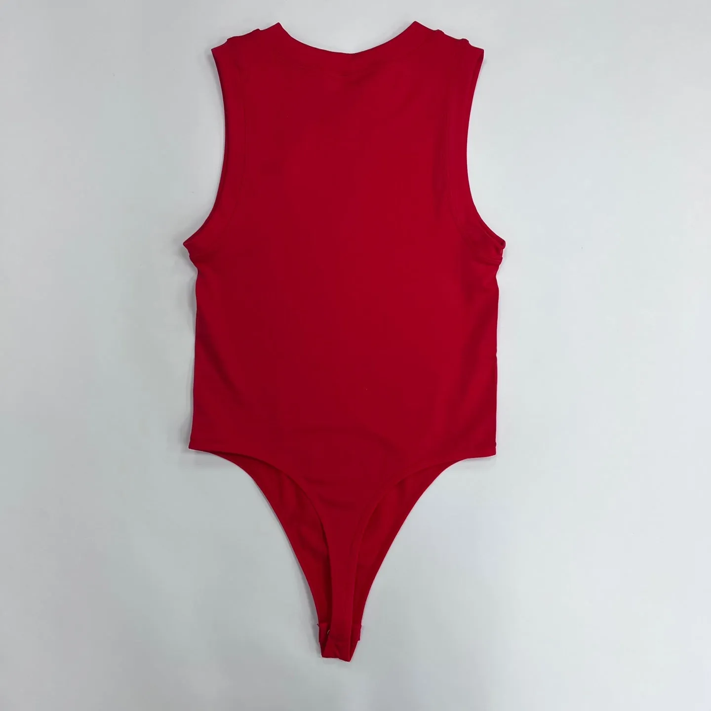 Women's Round Neckline Sleeveless Fitted Bodysuit